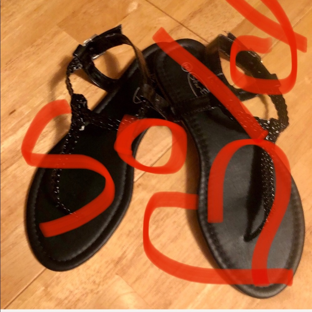 ⭐️NWT⭐️ Women’s Size 9 Flat Sandals